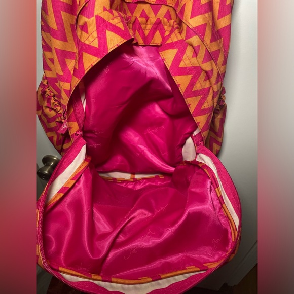 VERA BRADLEY XL backpack Retired print orange and pink chevron - Picture 2 of 8